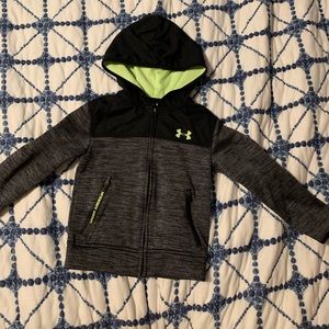 Boy’s Under Armour sweatshirt